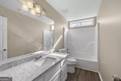 Bath - 40 Bermuda Cir, Covington, GA 30016 photo 1 of 3