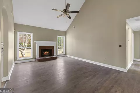 Living - 40 Bermuda Cir, Covington, GA 30016 photo 1 of 4