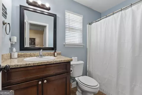 Bath - 152 Mathews Rd, Milner, GA 30257 photo 3 of 4