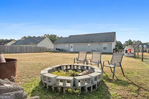 Exterior - 152 Mathews Rd, Milner, GA 30257 photo 4 of 4