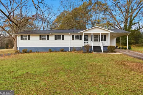 15 Putnam St, Royston, GA 30662