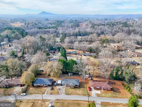 View/Area - 398 Valley Dr, Toccoa, GA 30577 photo 2 of 2