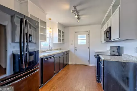 Kitchen - 398 Valley Dr, Toccoa, GA 30577 photo 1 of 2
