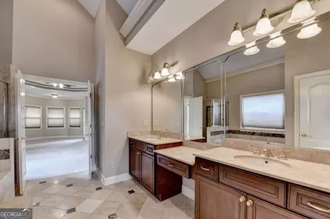 Bath - 3619 Trinity Pl, Lithonia, GA 30038 photo 3 of 7