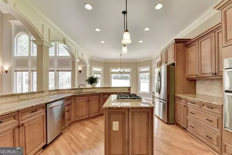 Kitchen - 3619 Trinity Pl, Lithonia, GA 30038 photo 3 of 4