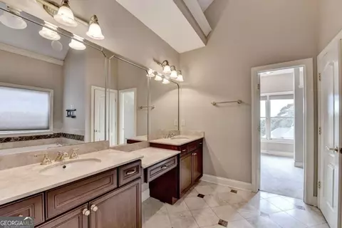 Bath - 3619 Trinity Pl, Lithonia, GA 30038 photo 2 of 7