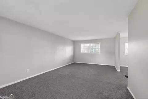 Living - 2497 Celina Ct, Morrow, GA 30260 photo 3 of 4