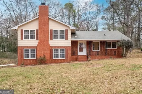4578 Craghill Cir, Stone Mountain, GA 30083