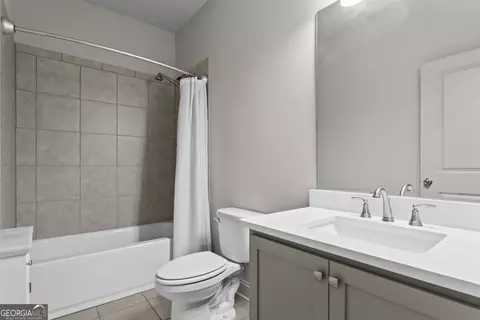 Bath - 1892 Skyfall Cir NE, Brookhaven, GA 30319 photo 5 of 5
