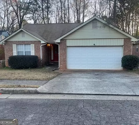 190 Oakwood Cir, Stockbridge, GA 30281