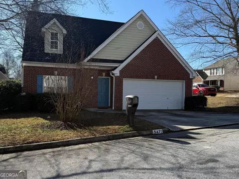 5471 Walnut Ln, Lithonia, GA 30038