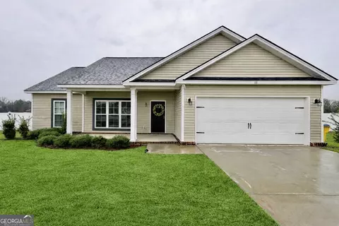 111 Old Auburn Ln, Brooklet, GA 30415