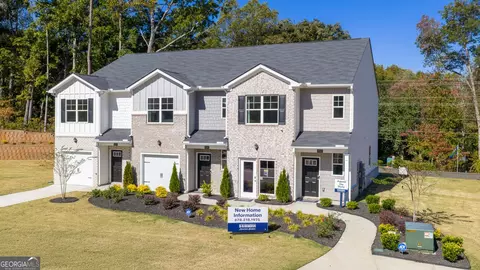 2084 Moss Hill Rd, Stone Mountain, GA 30088