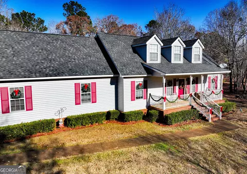 5280 Judge Brown Rd, Valley, AL 36854