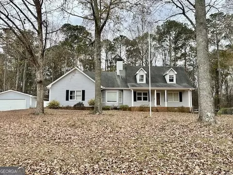 374 Williamsburg Cir, Mcdonough, GA 30253