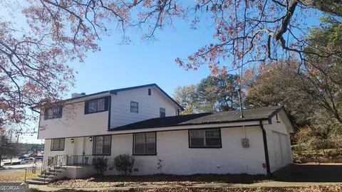 1110 Shoreham Dr, Atlanta, GA 30349