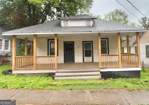 4 Ivy St, Porterdale, GA 30014