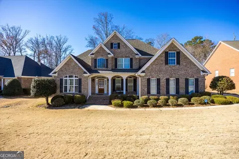 210 Oakleaf Dr, Macon, GA 31210