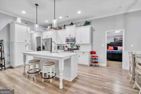 Kitchen - 108 Timber Ridge Cir, Byron, GA 31008 photo 1 of 2