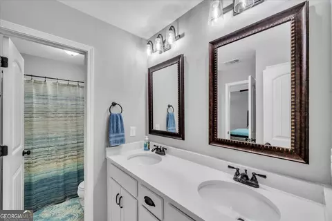 Bath - 108 Timber Ridge Cir, Byron, GA 31008 photo 4 of 4
