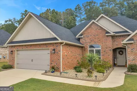 Exterior - 108 Timber Ridge Cir, Byron, GA 31008 photo 4 of 8