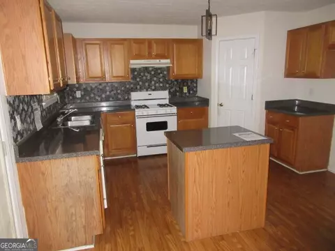Kitchen - 12237 Dickson Rd, Hampton, GA 30228 photo 2 of 2