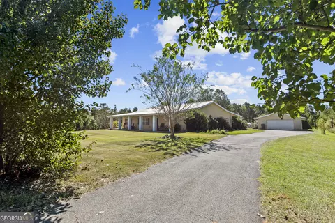 1710 Aqua Rd, Madison, GA 30650