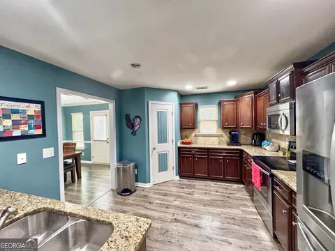 Kitchen - 111 Copper Creek Dr, Lagrange, GA 30240 photo 1 of 2