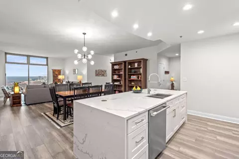 270 17th St NW #3806, Atlanta, GA 30363