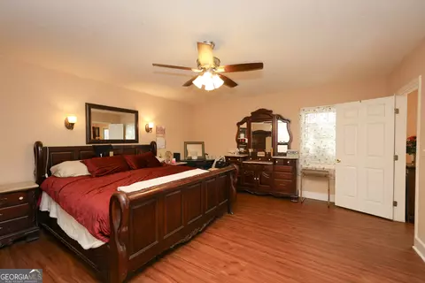 Bedroom - 42 Deer Pointe Ct, Lagrange, GA 30240 photo 4 of 6
