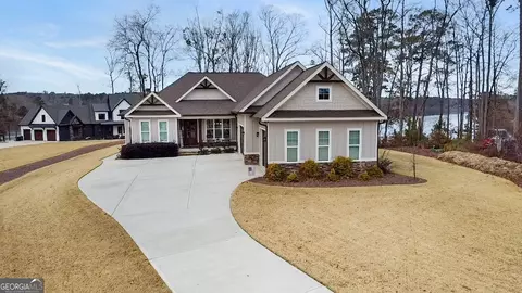 420 Ridge Point Dr, Monticello, GA 31064
