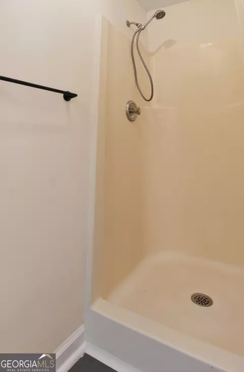 110 Chestnut Dr, Covington, GA 30016 photo 18