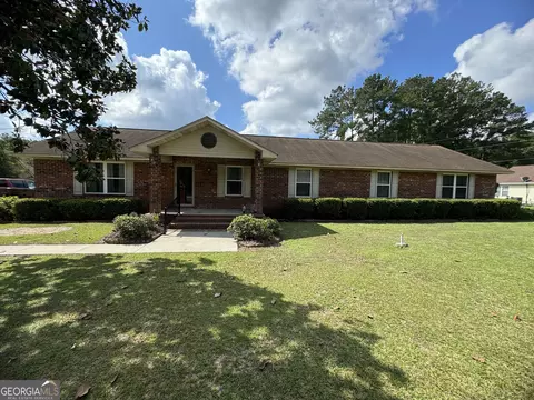 190 Freeman Dr, Ellabell, GA 31308