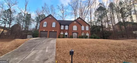 587 Wynmeadow Ct, Stone Mountain, GA 30087
