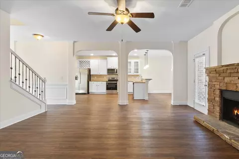 Living - 149 Mariahs Walk, Hampton, GA 30228 photo 4 of 8