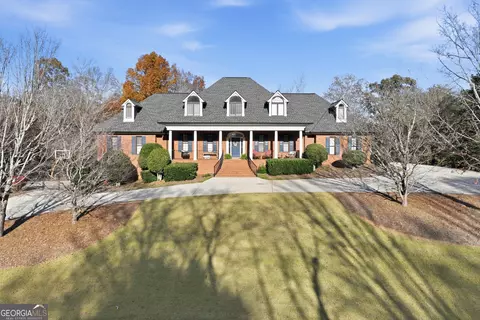 2650 Waters Edge Dr, Gainesville, GA 30504