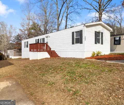 204 Fleetwood Dr, Fayetteville, GA 30214