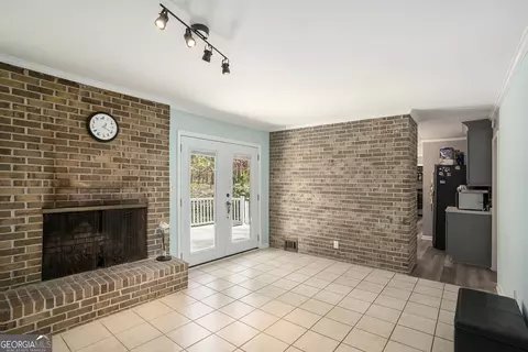 Living - 1050 Skyline Dr, Covington, GA 30014 photo 3 of 3