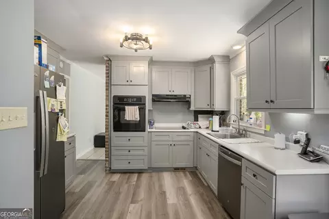 Kitchen - 1050 Skyline Dr, Covington, GA 30014 photo 3 of 4