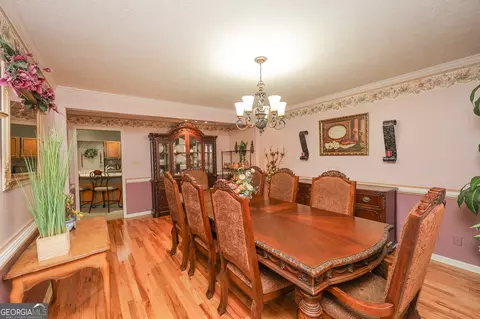 Dining - 1142 Hammett Rd, Lagrange, GA 30241 photo 3 of 5
