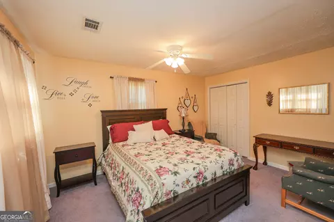 Bedroom - 1142 Hammett Rd, Lagrange, GA 30241 photo 11 of 13