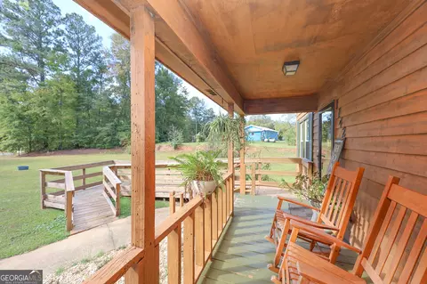 Exterior - 1142 Hammett Rd, Lagrange, GA 30241 photo 6 of 23