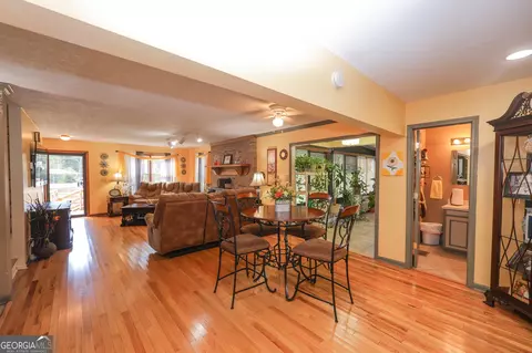 Entry Way - 1142 Hammett Rd, Lagrange, GA 30241 photo 1 of 2