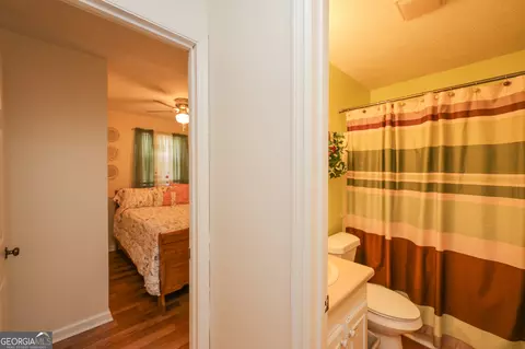 Entry Way - 1142 Hammett Rd, Lagrange, GA 30241 photo 2 of 2