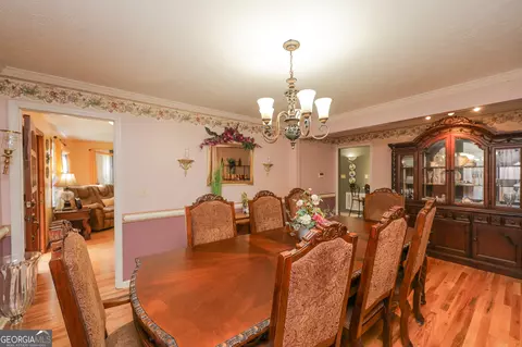 Dining - 1142 Hammett Rd, Lagrange, GA 30241 photo 5 of 5