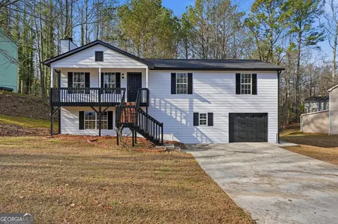 7385 Hunters Ridge Dr, Douglasville, GA 30134