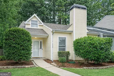 2294 Wellington Cir, Lithonia, GA 30058