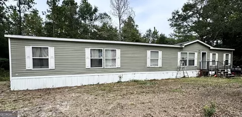 92 Graham Ln, Claxton, GA 30417