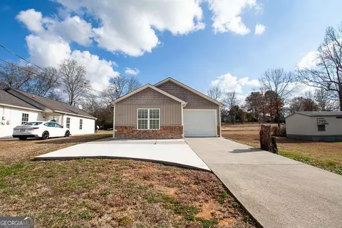 511 Circle Dr, Calhoun, GA 30701
