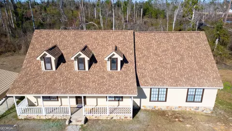 63 Reagin Rd, Hazlehurst, GA 31539